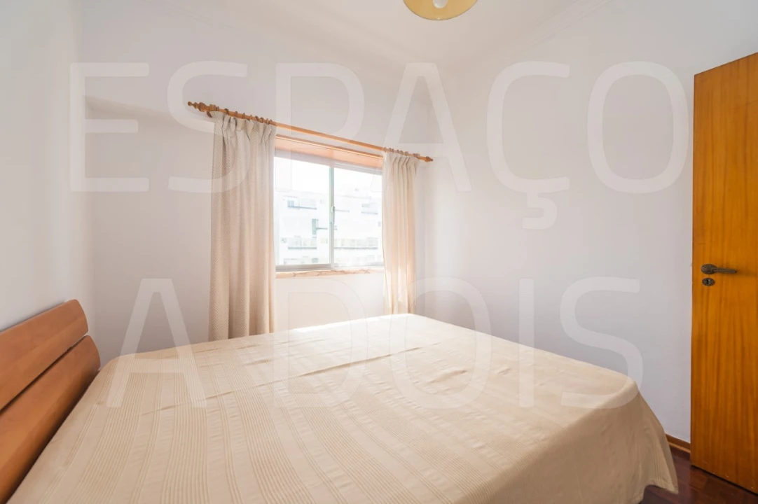 Apartamento T1 para Arrendamento em Costa da Caparica Foto 24