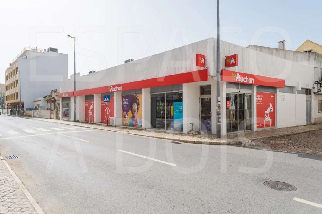 Apartamento T1 para Arrendamento em Costa da Caparica Foto 35