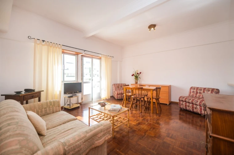 Apartamento T1 para Arrendamento em Costa da Caparica Foto 1