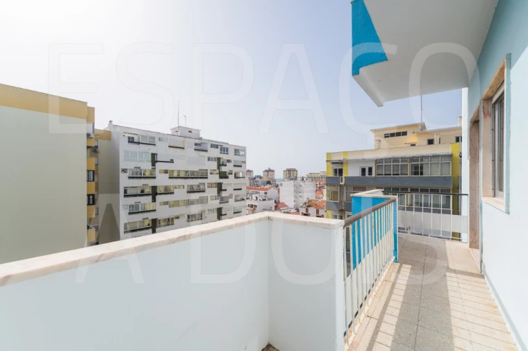 Apartamento T1 para Arrendamento em Costa da Caparica Foto 11