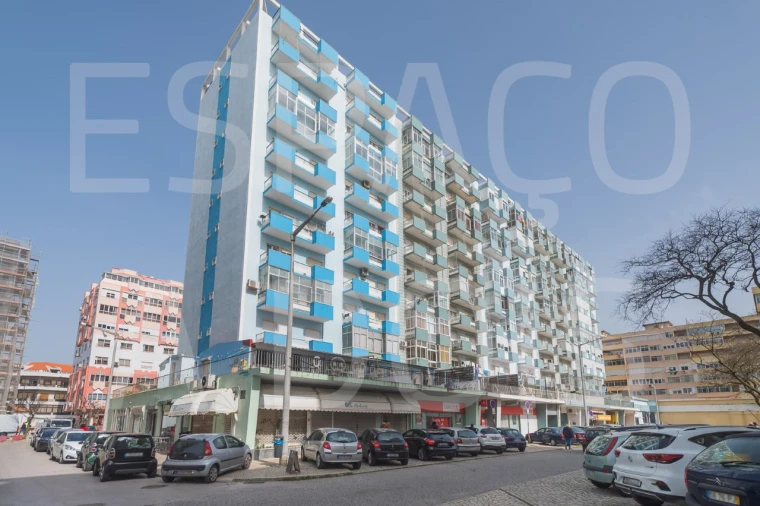Apartamento T1 para Arrendamento em Costa da Caparica Foto 32