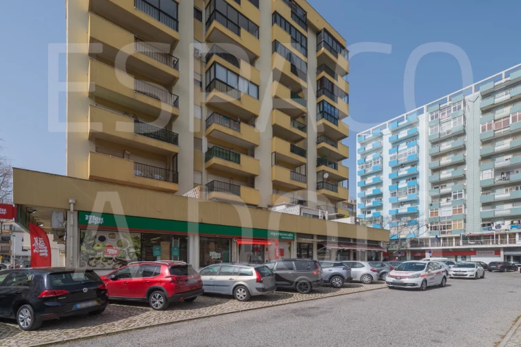 Apartamento T1 para Arrendamento em Costa da Caparica Foto 34