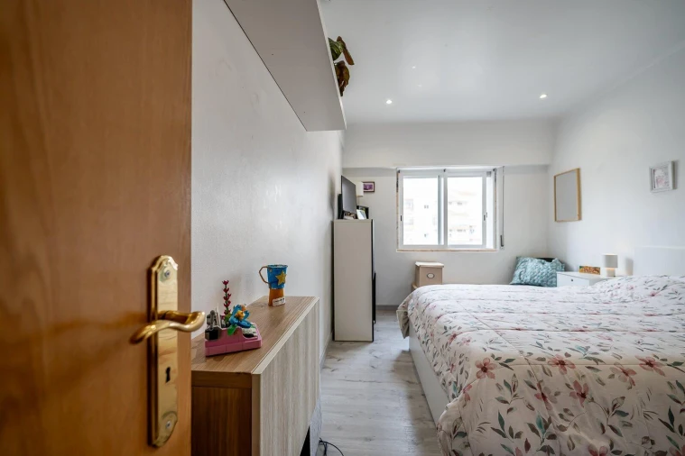 Apartamento T3 para Venda em Amora Foto 6