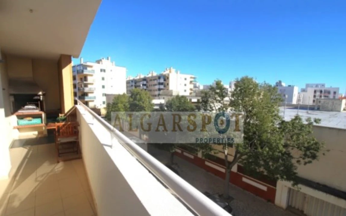 Apartamento T1 para Venda em Armação de Pera Foto 11