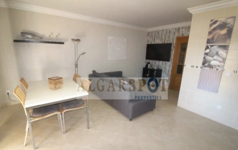 Apartamento T1 para Venda em Armação de Pera Foto 8