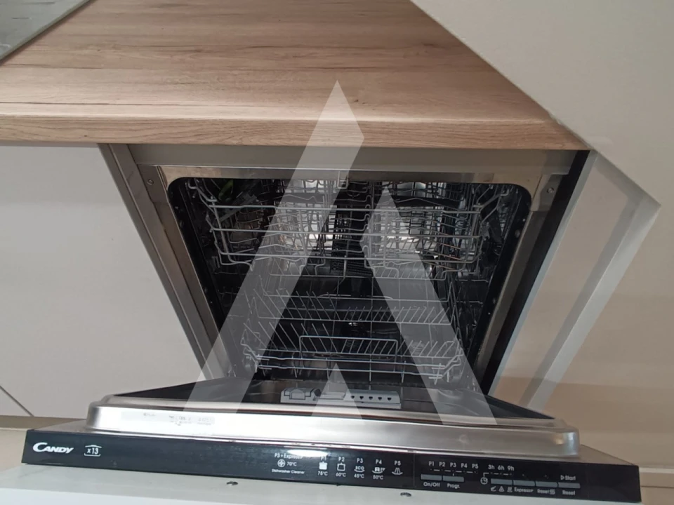 Apartamento T3 para Arrendamento em Sé Nova, Santa Cruz, Almedina e São Bartolomeu Foto 7