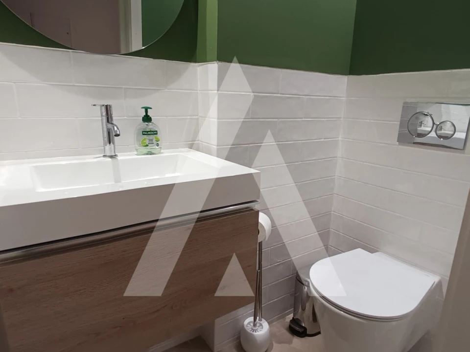 Apartamento T3 para Arrendamento em Sé Nova, Santa Cruz, Almedina e São Bartolomeu Foto 15