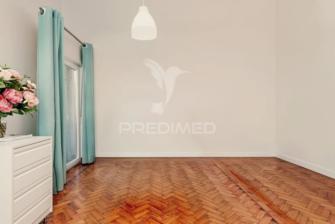 Apartamento T1 para Venda em Laranjeiro e Feijó Foto 7