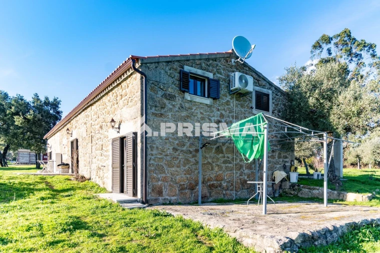 Terreno para Venda em Escalos de Cima e Lousa Foto 4