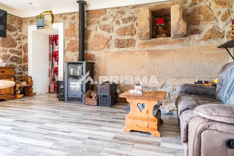 Terreno para Venda em Escalos de Cima e Lousa Foto 8