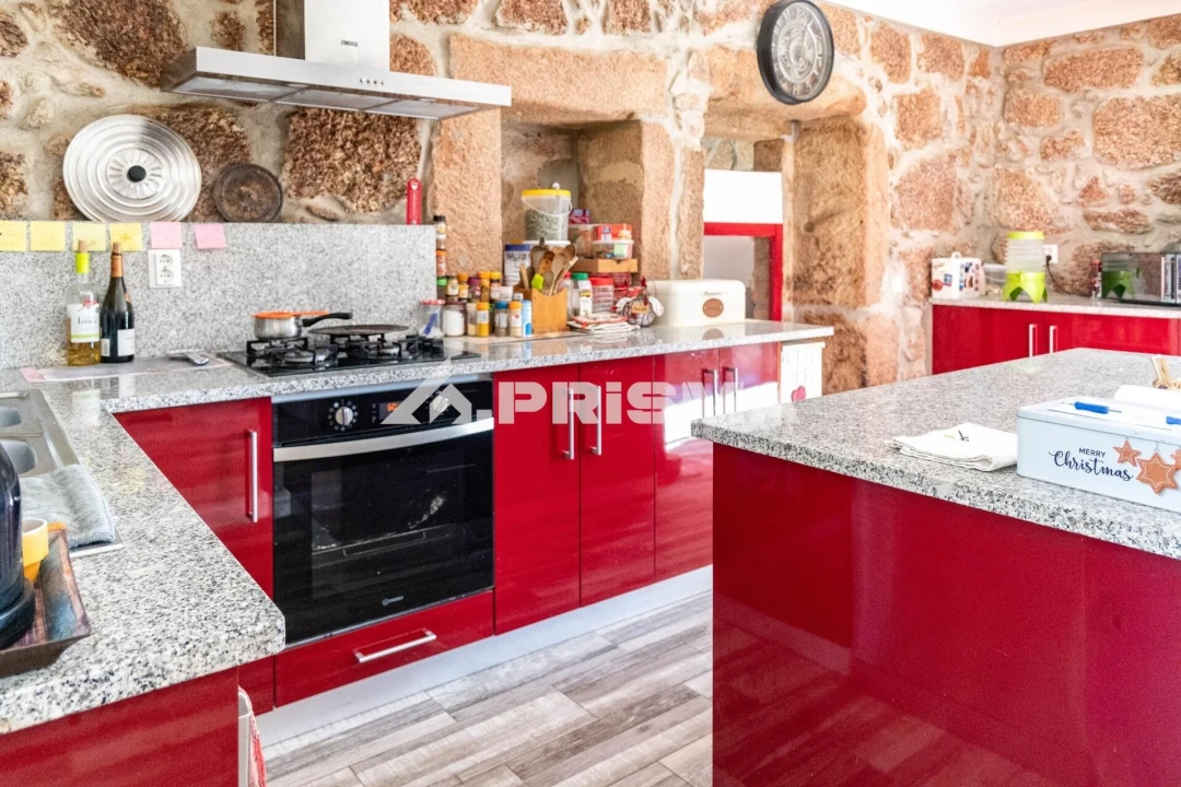 Terreno para Venda em Escalos de Cima e Lousa Foto 9