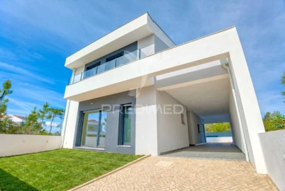 Moradia T3 para Venda em Sesimbra (Castelo)