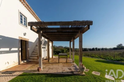 Quinta T4 para Venda em União das Freguesias de Setúbal