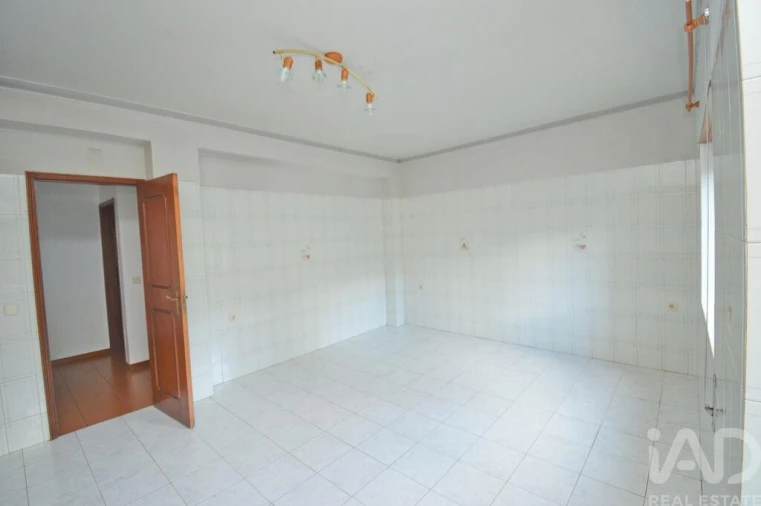 Apartamento T2 para Venda em Condeixa-A-Velha e Condeixa-A-Nova Foto 26