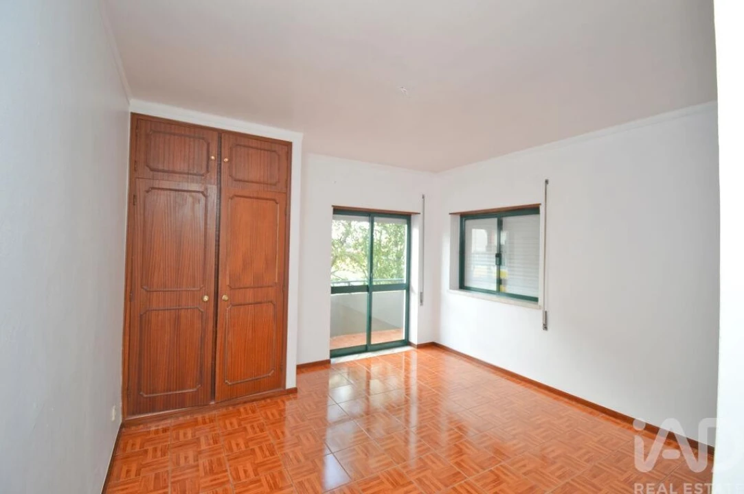 Apartamento T2 para Venda em Condeixa-A-Velha e Condeixa-A-Nova Foto 13