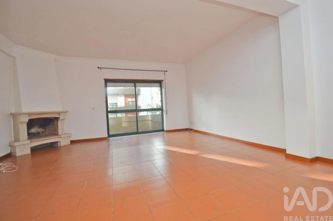 Apartamento T2 para Venda em Condeixa-A-Velha e Condeixa-A-Nova Foto 8