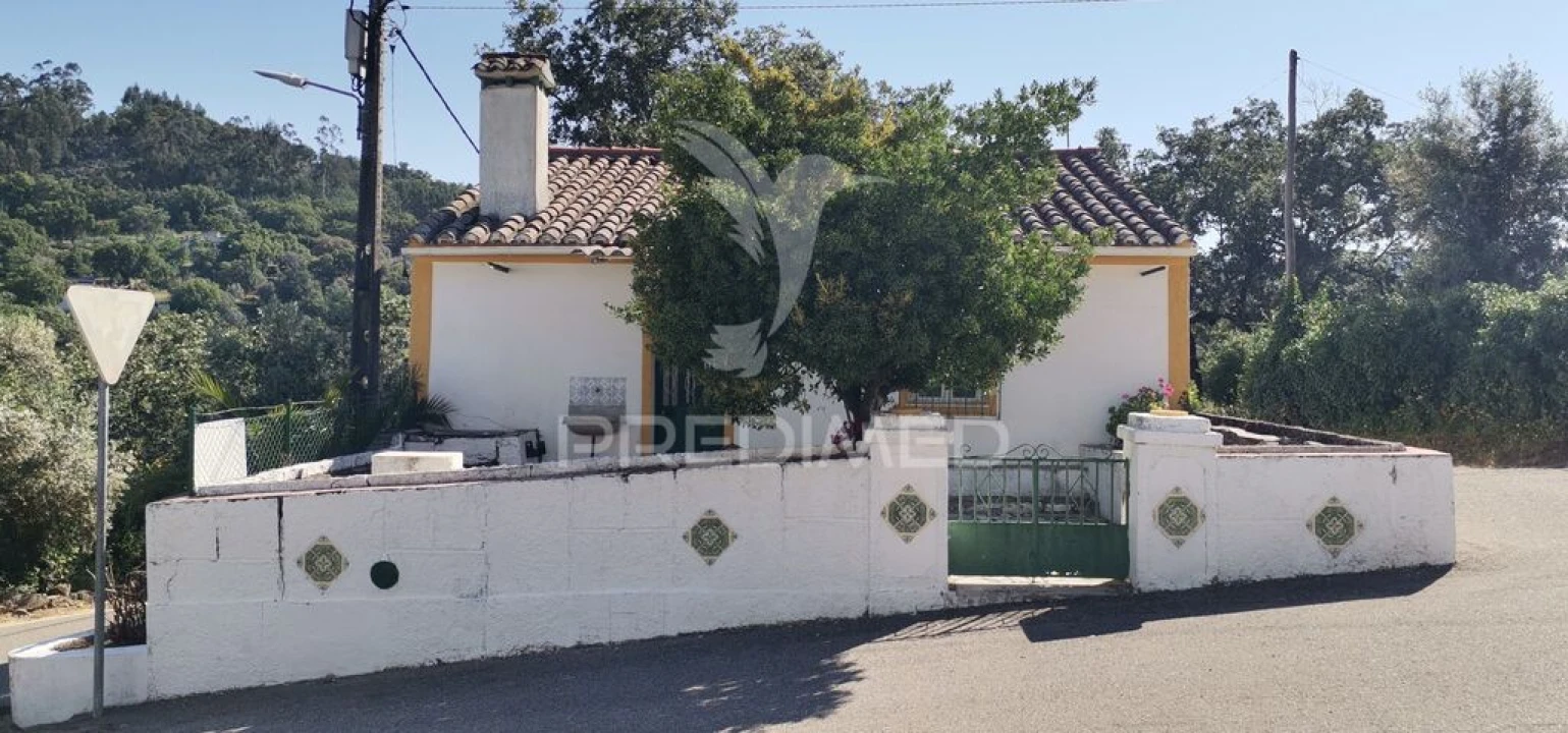 Moradia T2 para Venda em Reguengo e São Julião Foto 1