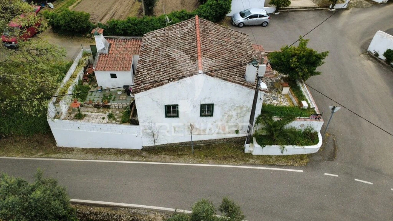 Moradia T2 para Venda em Reguengo e São Julião Foto 1