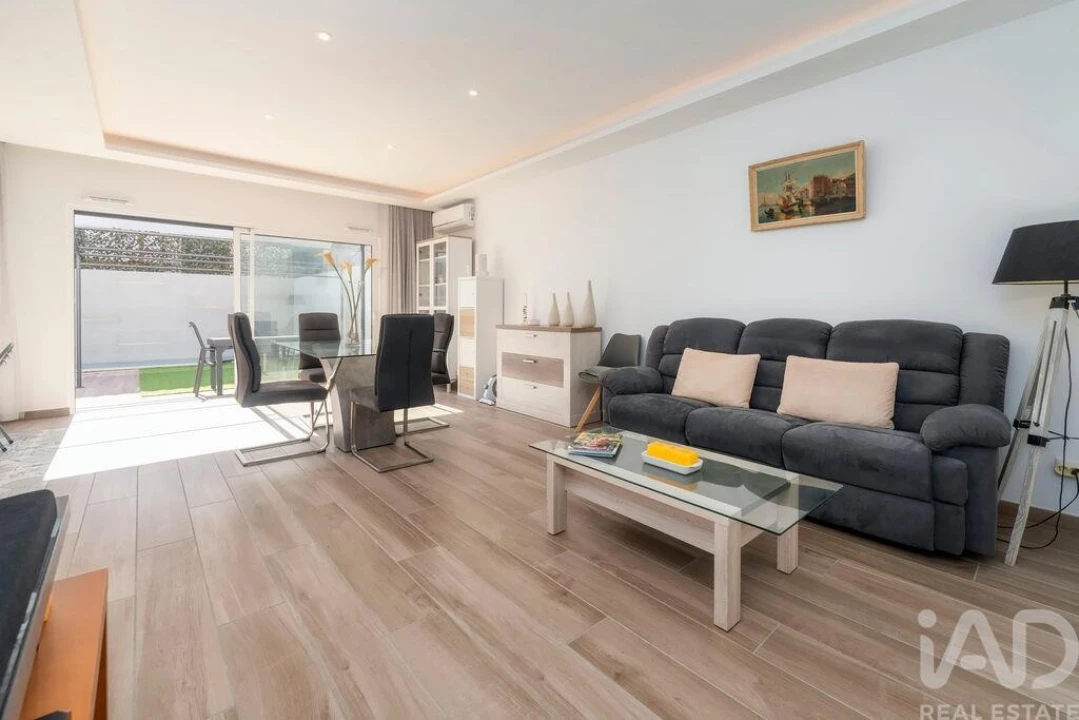 Moradia T3 para Venda em Santa Luzia Foto 7