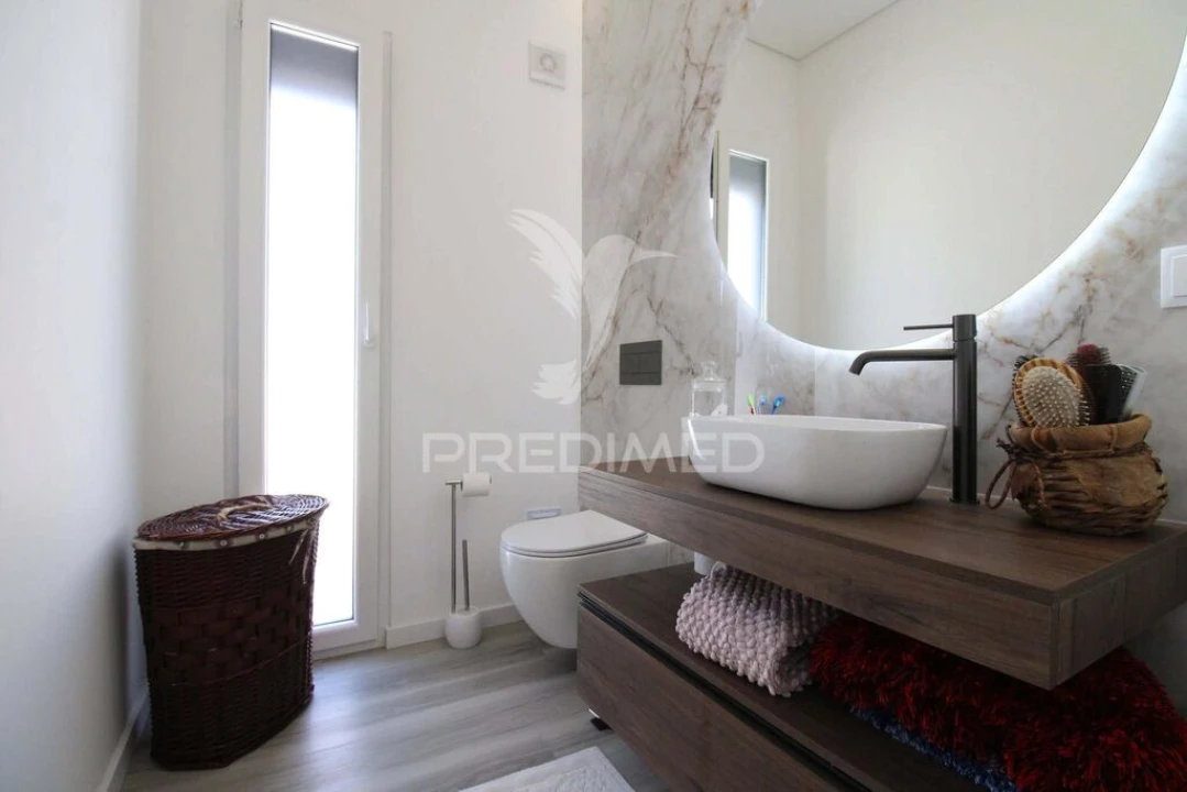 Moradia T4 para Venda em Fernao Ferro Foto 13