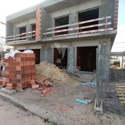 Moradia T4 para Venda em Fernao Ferro Foto 1