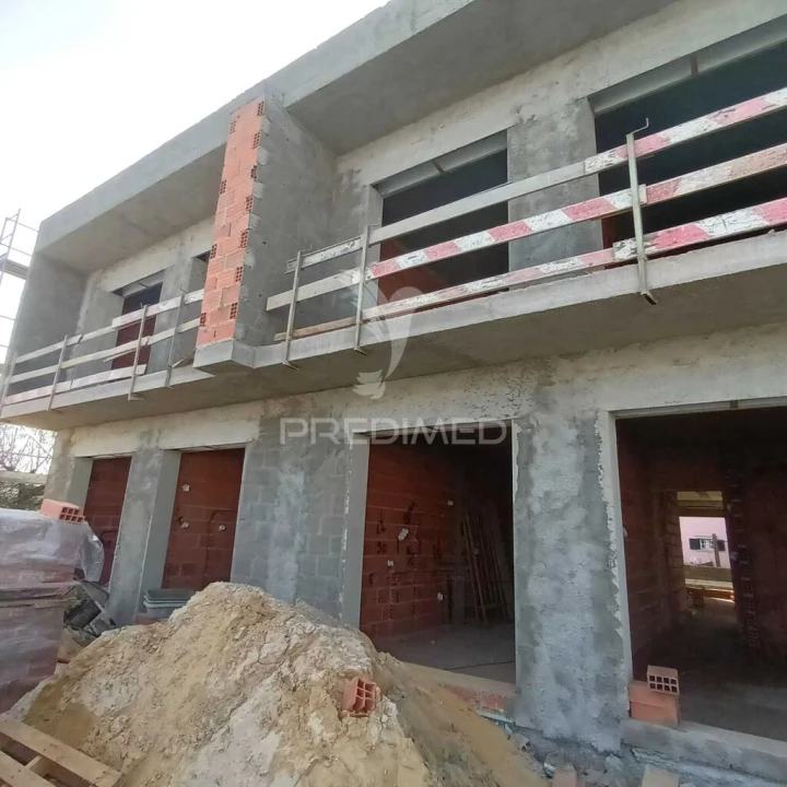 Moradia T4 para Venda em Fernao Ferro Foto 2