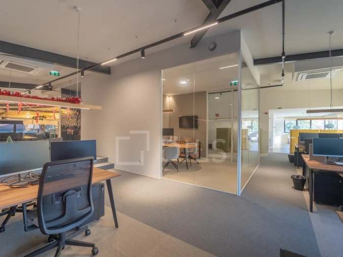 Escritório para Arrendamento em Cidade da Maia Foto 4