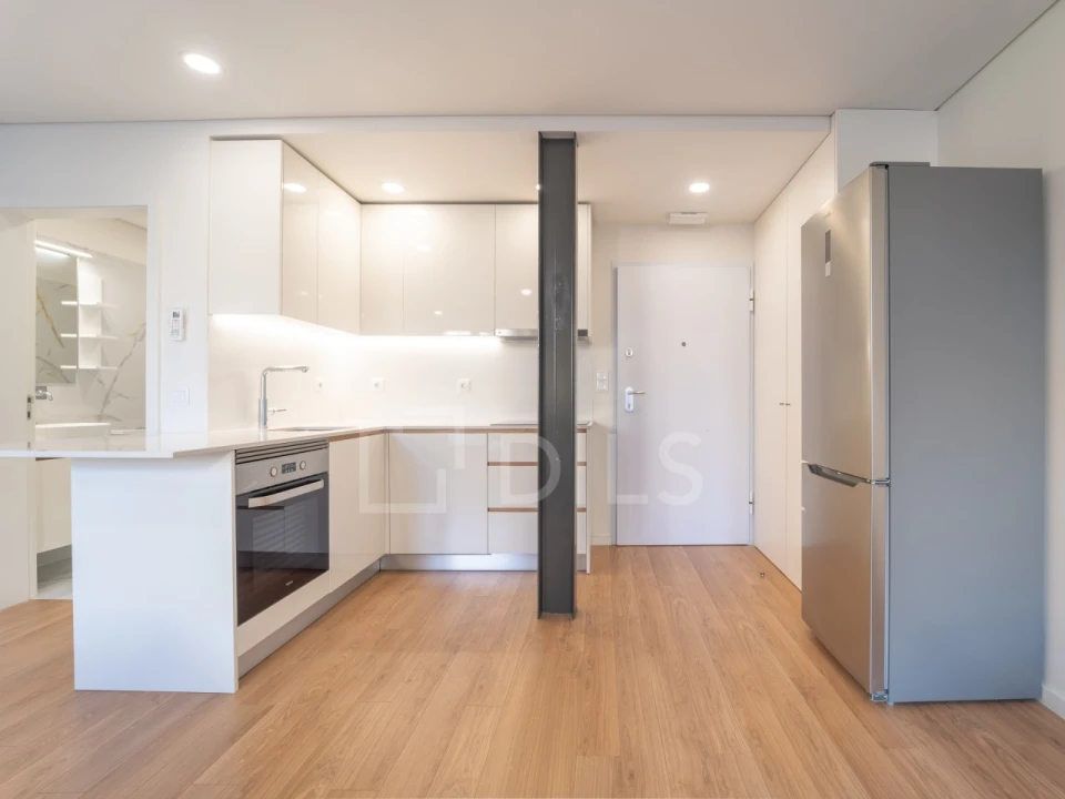 Apartamento para Venda em Cedofeita, Santo Ildefonso, Sé, Miragaia, São Nicolau e Vitória Foto 3