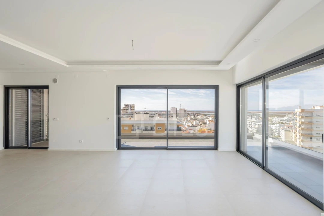 Apartamento T4 para Venda em Faro (Sé e São Pedro) Foto 10