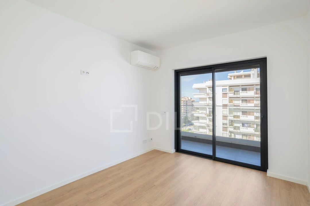 Apartamento T4 para Venda em Faro (Sé e São Pedro) Foto 19