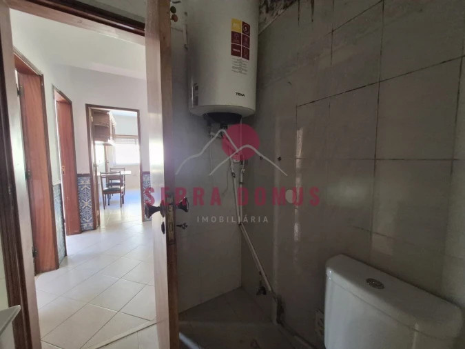 Apartamento T2 para Venda em Rio de Mouro Foto 12