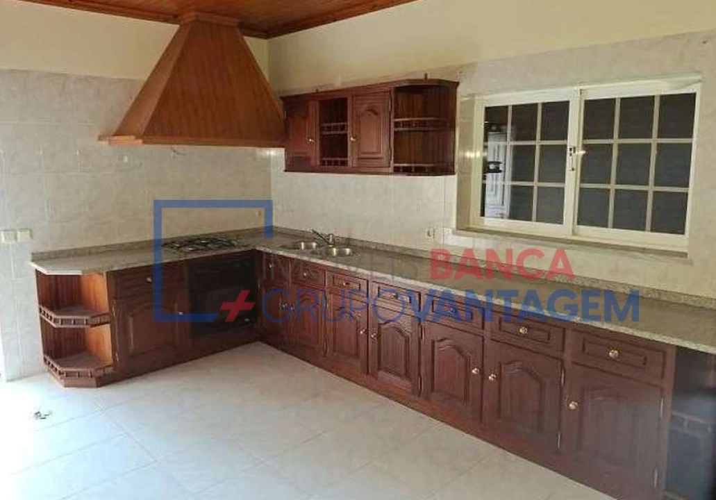 Moradia T4 para Venda em Mondim de Basto Foto 13