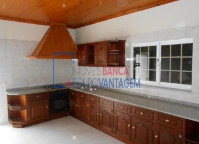 Moradia T4 para Venda em Mondim de Basto Foto 4