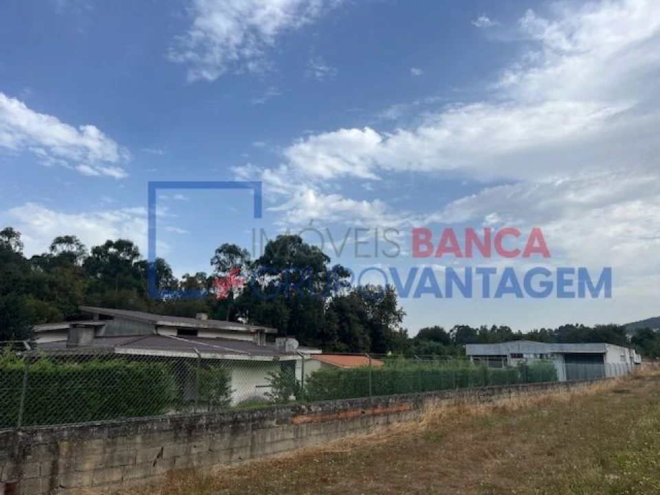 Moradia T5 para Venda em Ruivães e Novais Foto 23