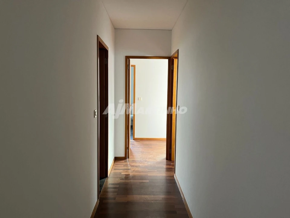 Apartamento T2 para Arrendamento em Bonfim Foto 11