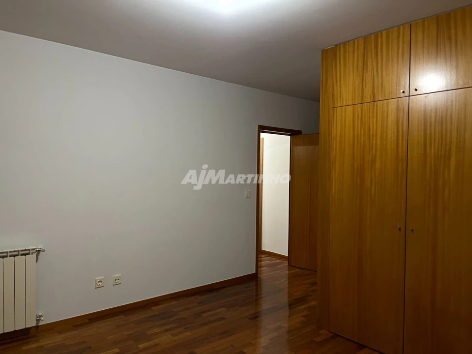 Apartamento T2 para Arrendamento em Bonfim Foto 15