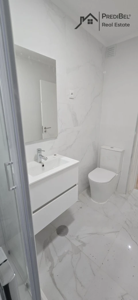 Apartamento T2 para Venda em Venteira