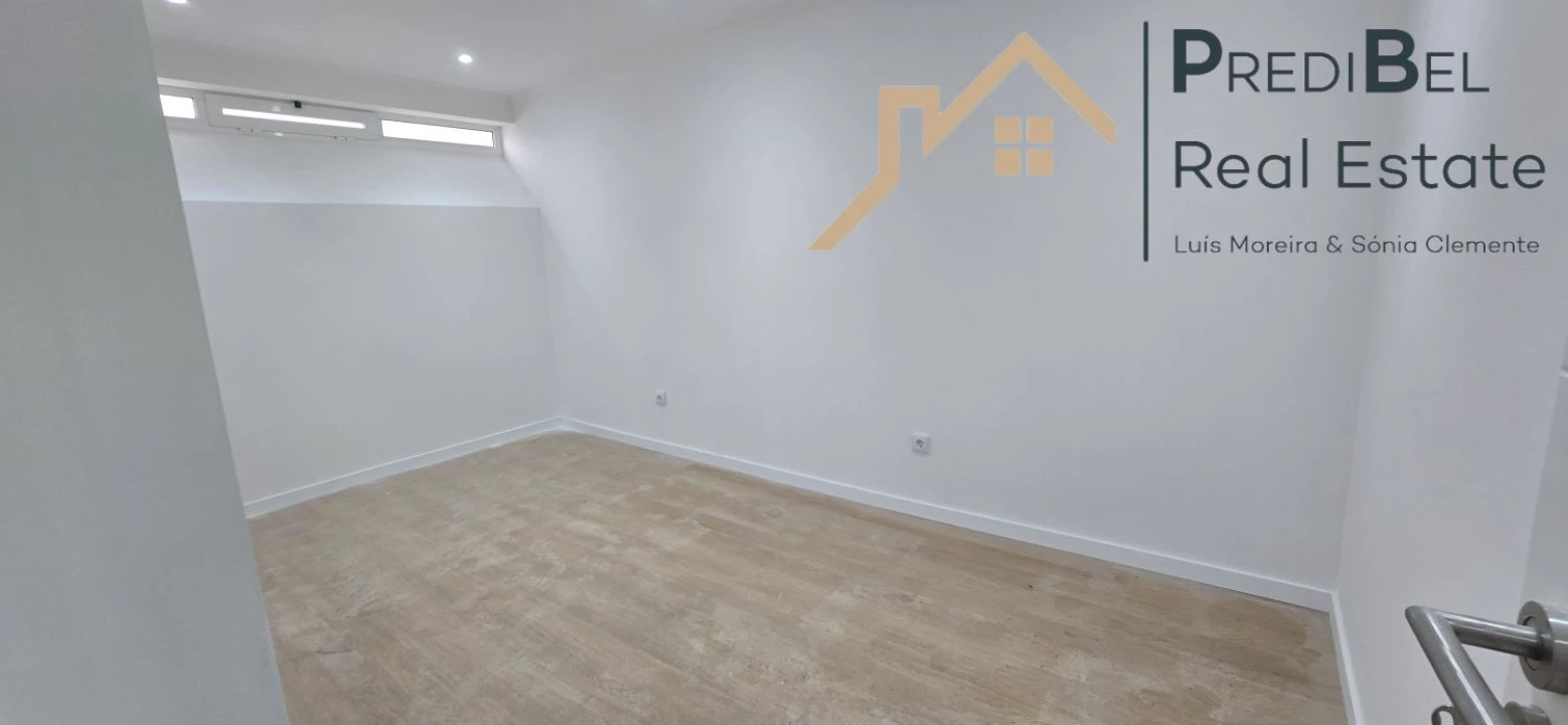 Apartamento T2 para Venda em Venteira Foto 19