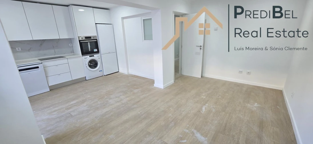 Apartamento T2 para Venda em Venteira Foto 13