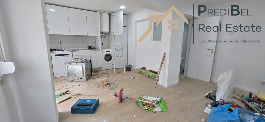 Apartamento T2 para Venda em Venteira
