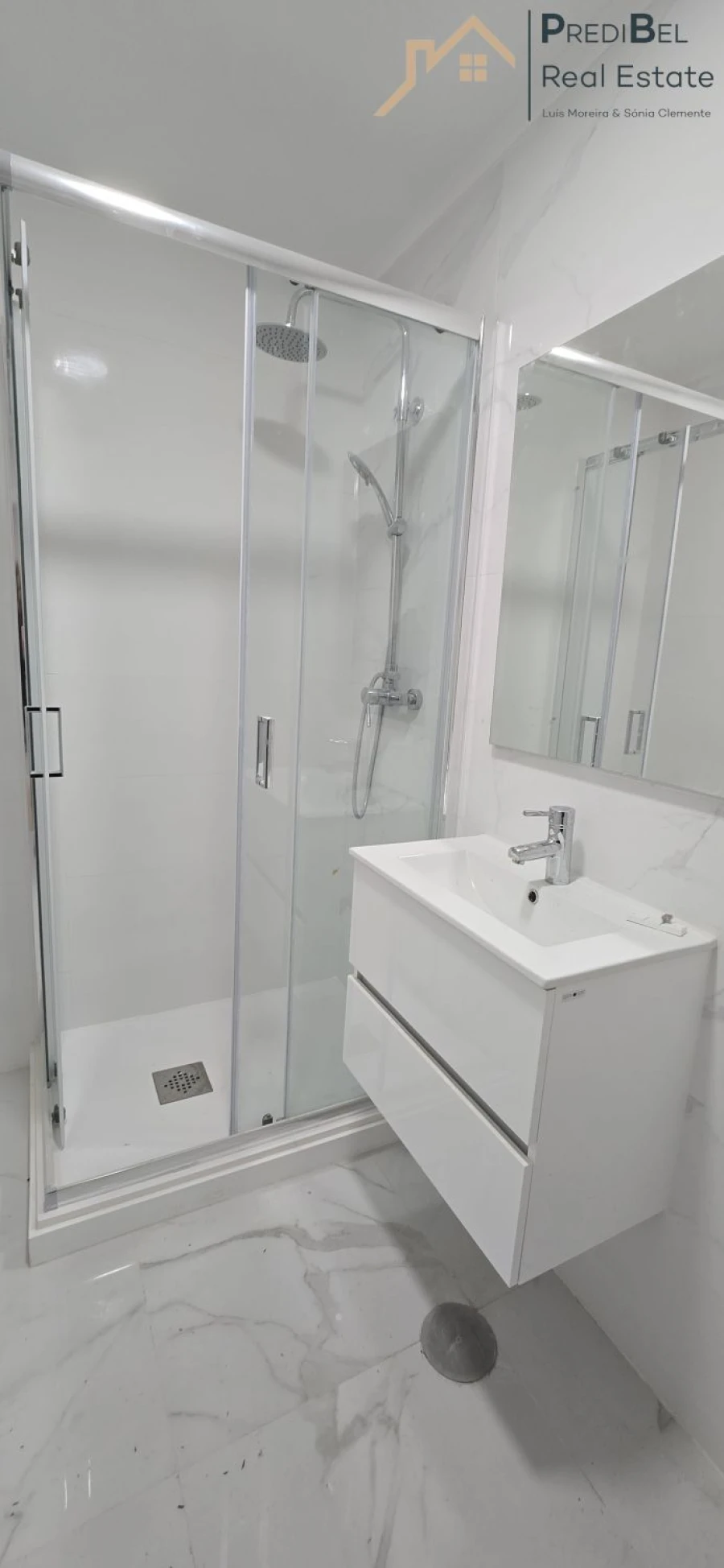 Apartamento T2 para Venda em Venteira Foto 25