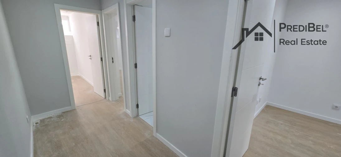 Apartamento T2 para Venda em Venteira Foto 9