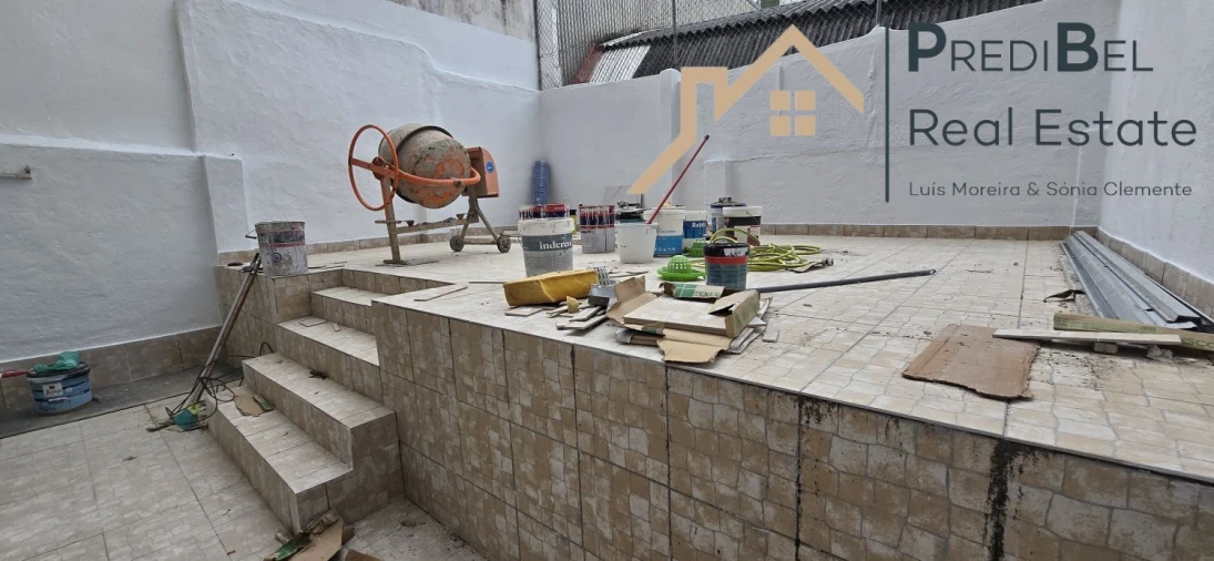 Apartamento T2 para Venda em Venteira Foto 3