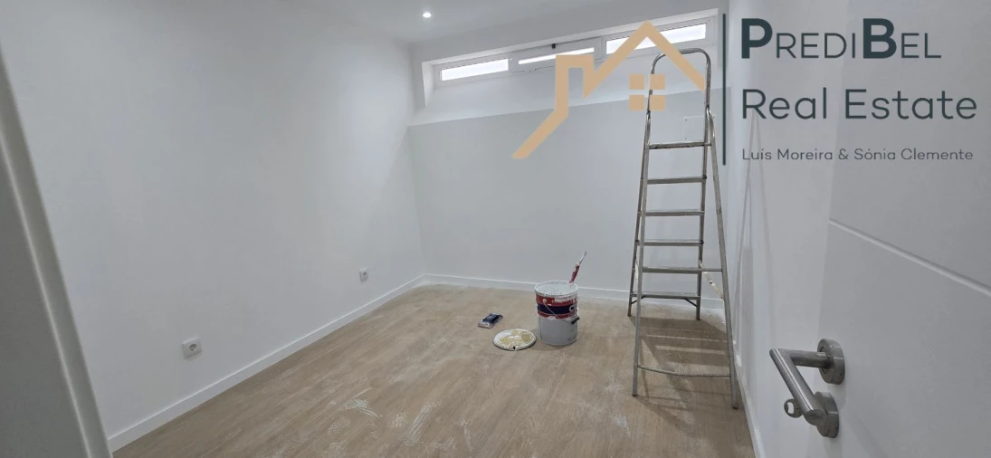 Apartamento T2 para Venda em Venteira Foto 15