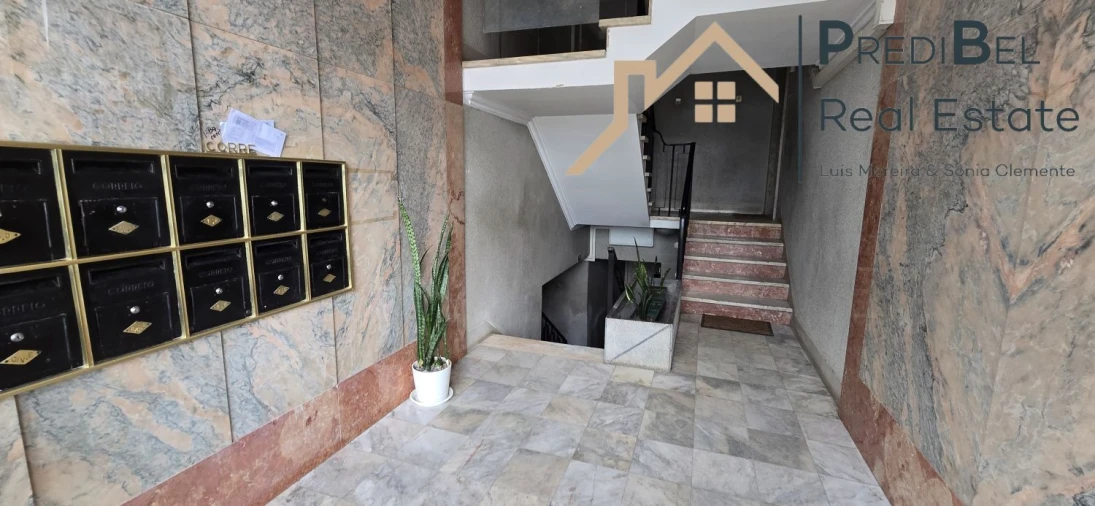 Apartamento T2 para Venda em Venteira Foto 29