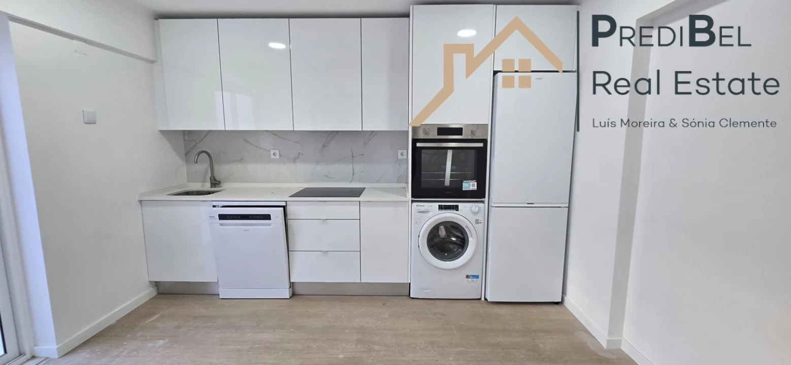 Apartamento T2 para Venda em Venteira Foto 15