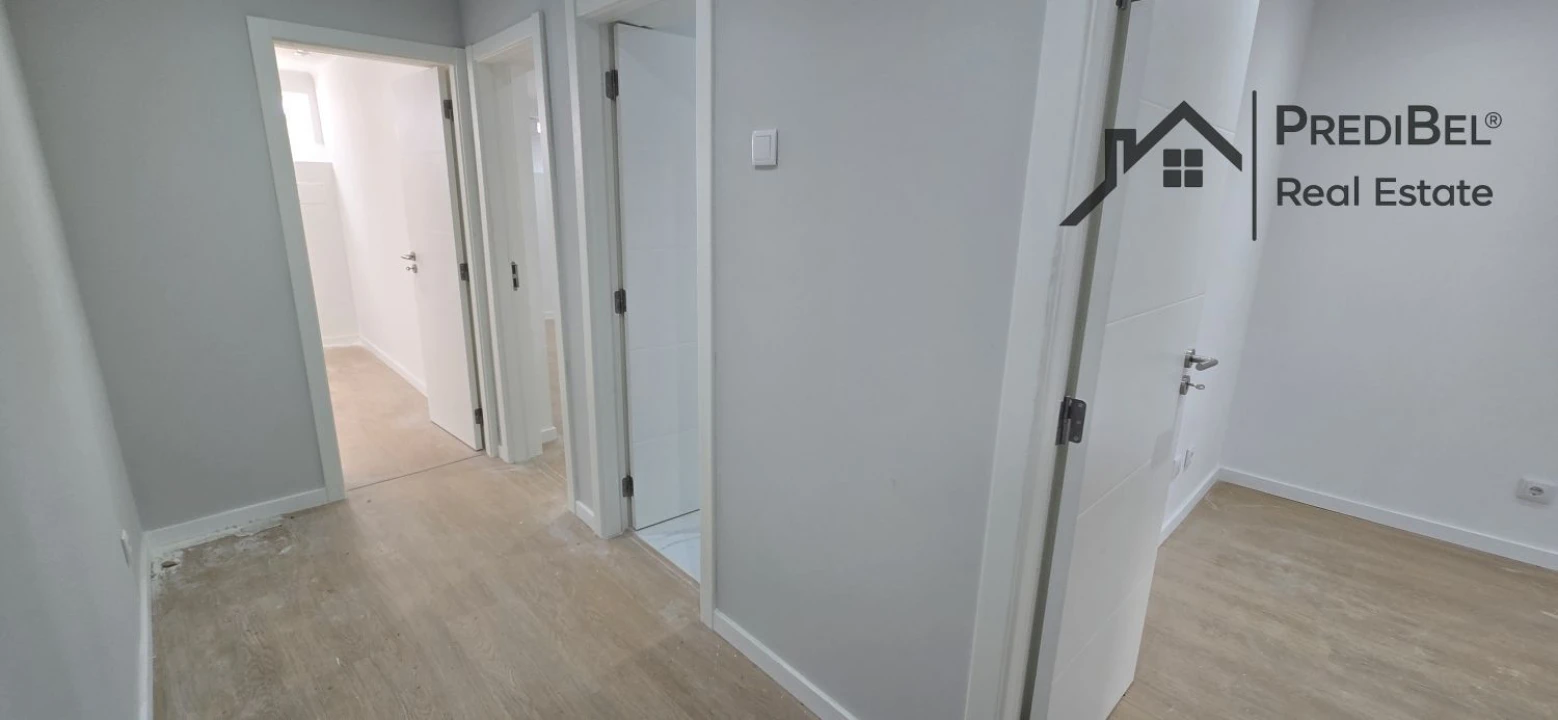 Apartamento T2 para Venda em Venteira Foto 9