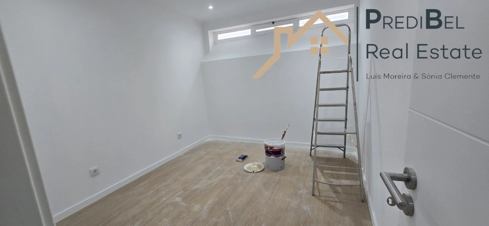 Apartamento T2 para Venda em Venteira Foto 15