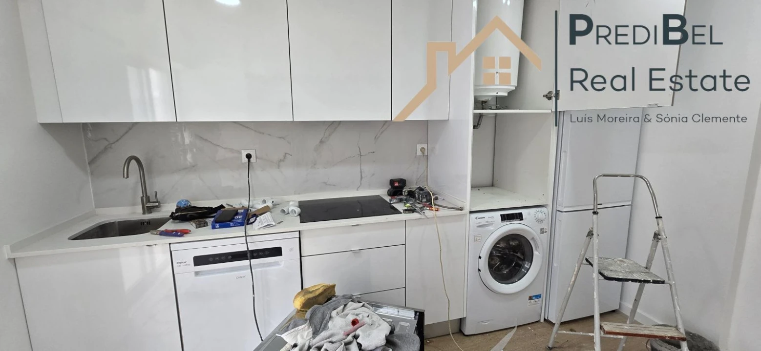 Apartamento T2 para Venda em Venteira Foto 8