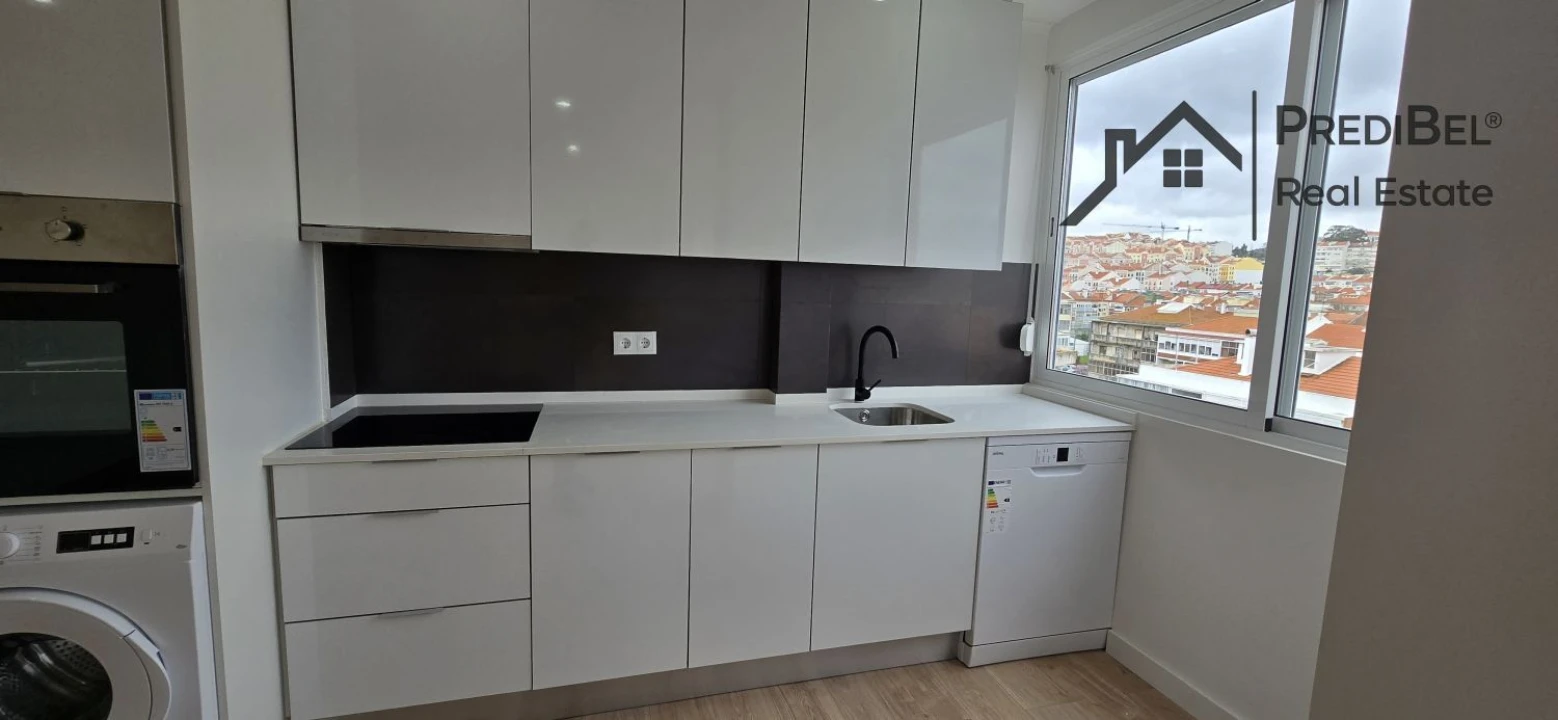 Apartamento T4 para Venda em Águas Livres Foto 26